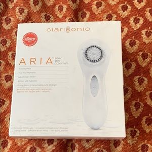 Clarisonic Aria NEW